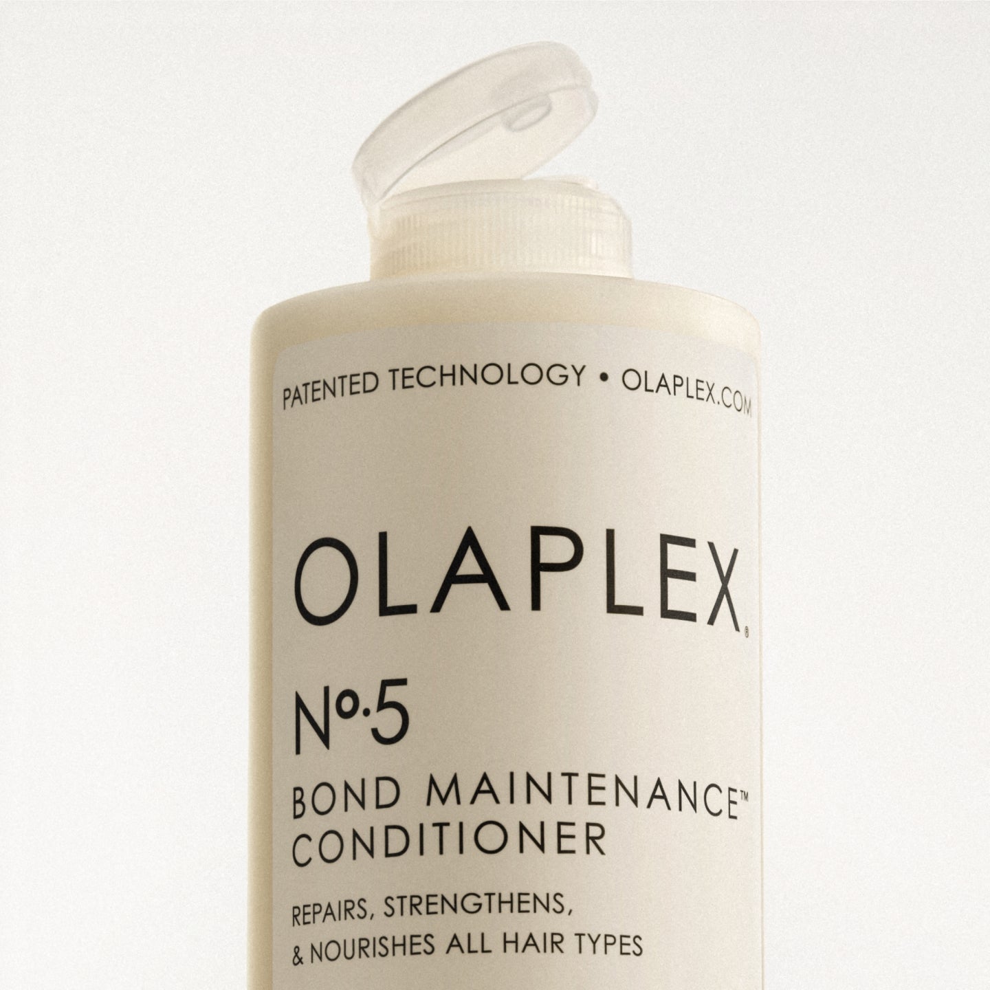 90% SMOOTHER, BETTER DETANGLING, MORE CONDITIONED*

*When used as a system of Nº 3, Nº 4, Nº 5.